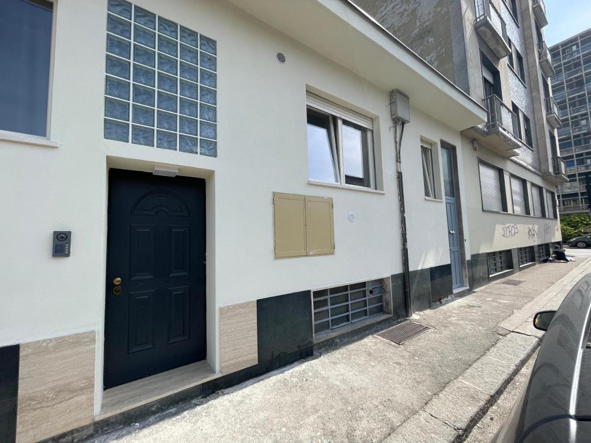 Lugaro Guest House Turin Bagian luar foto
