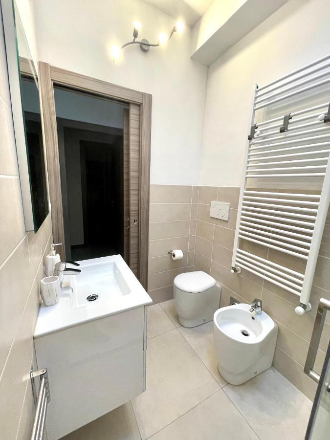 Lugaro Guest House Turin Bagian luar foto