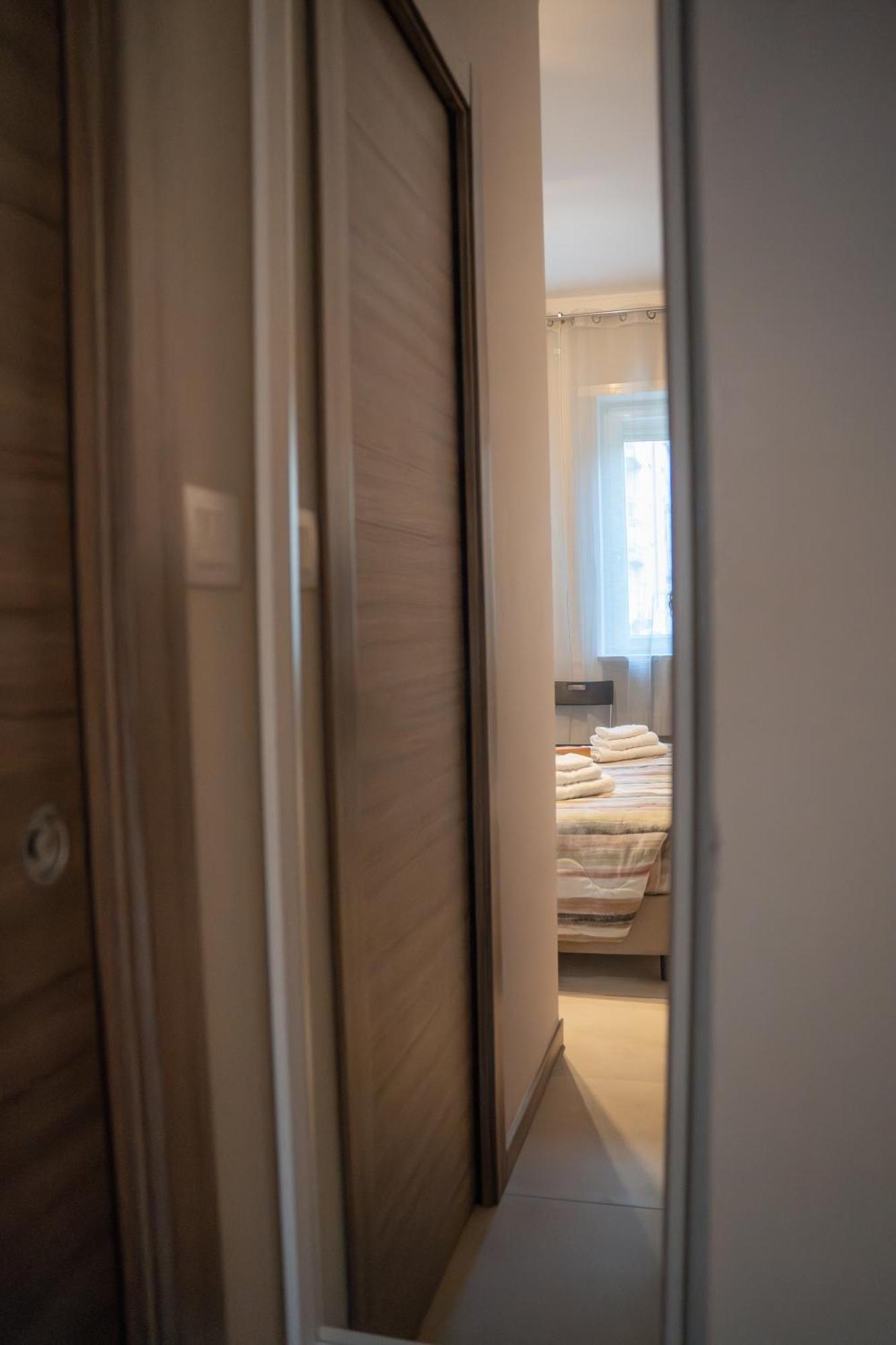 Lugaro Guest House Turin Bagian luar foto