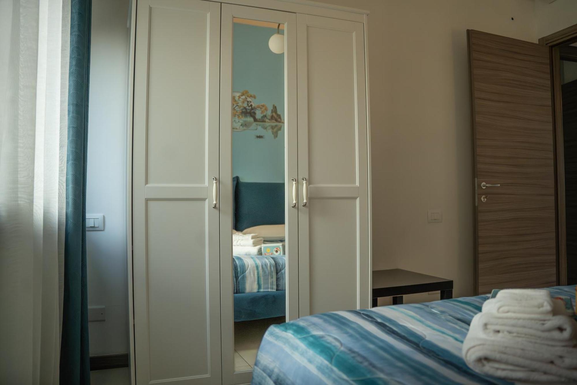Lugaro Guest House Turin Bagian luar foto